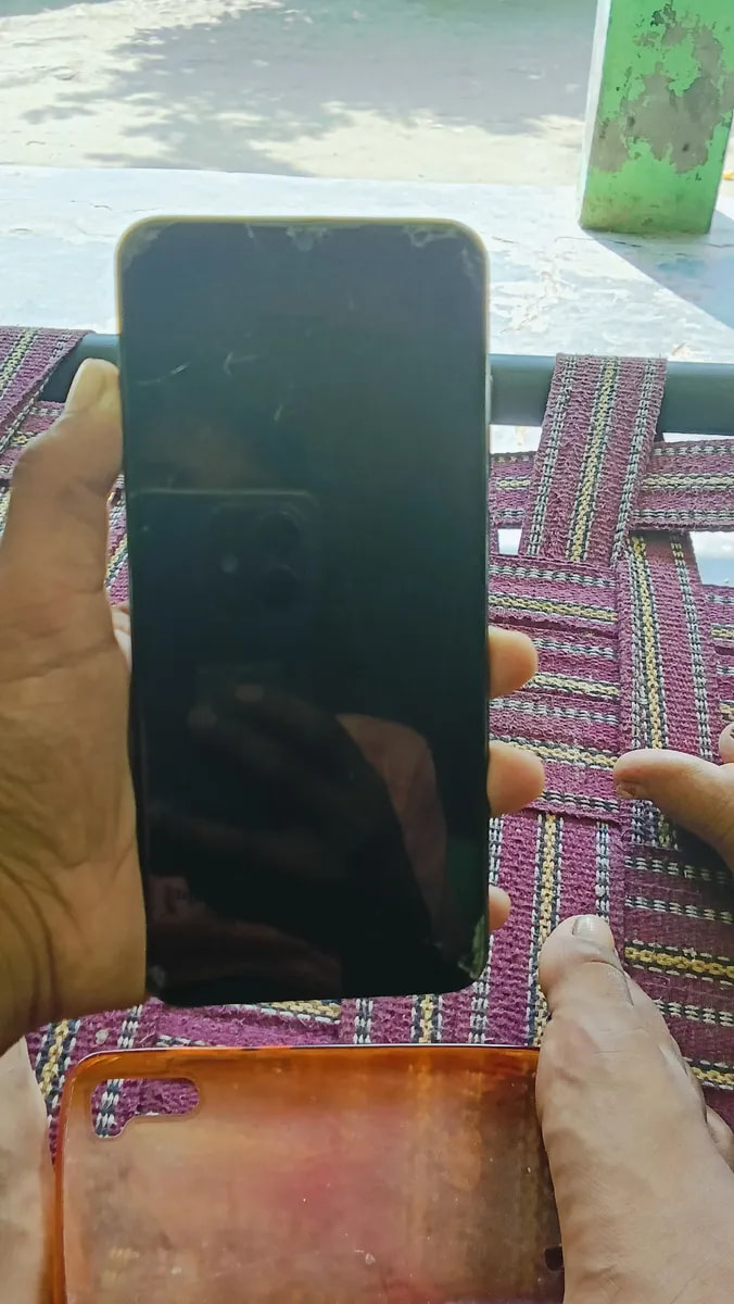 Lava Z4