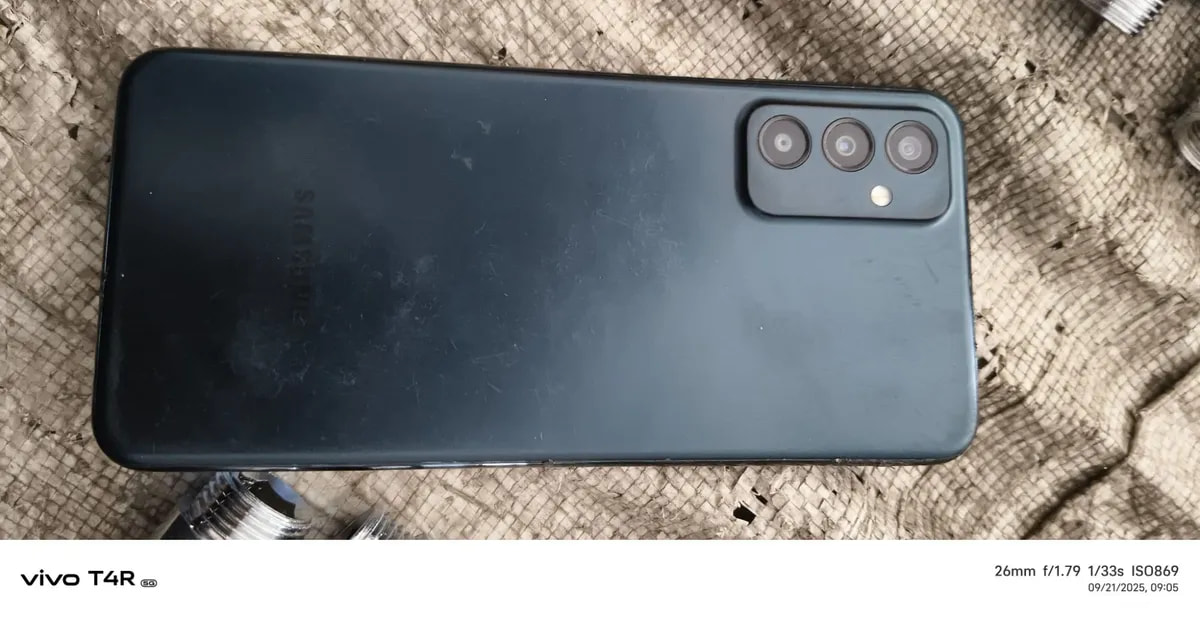 Samsung Galaxy F23