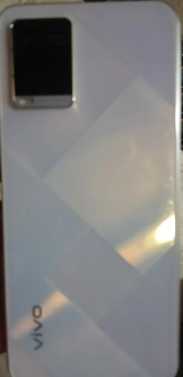 vivo Y21