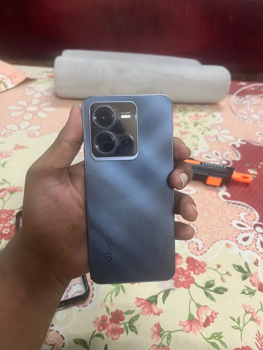 vivo V25
