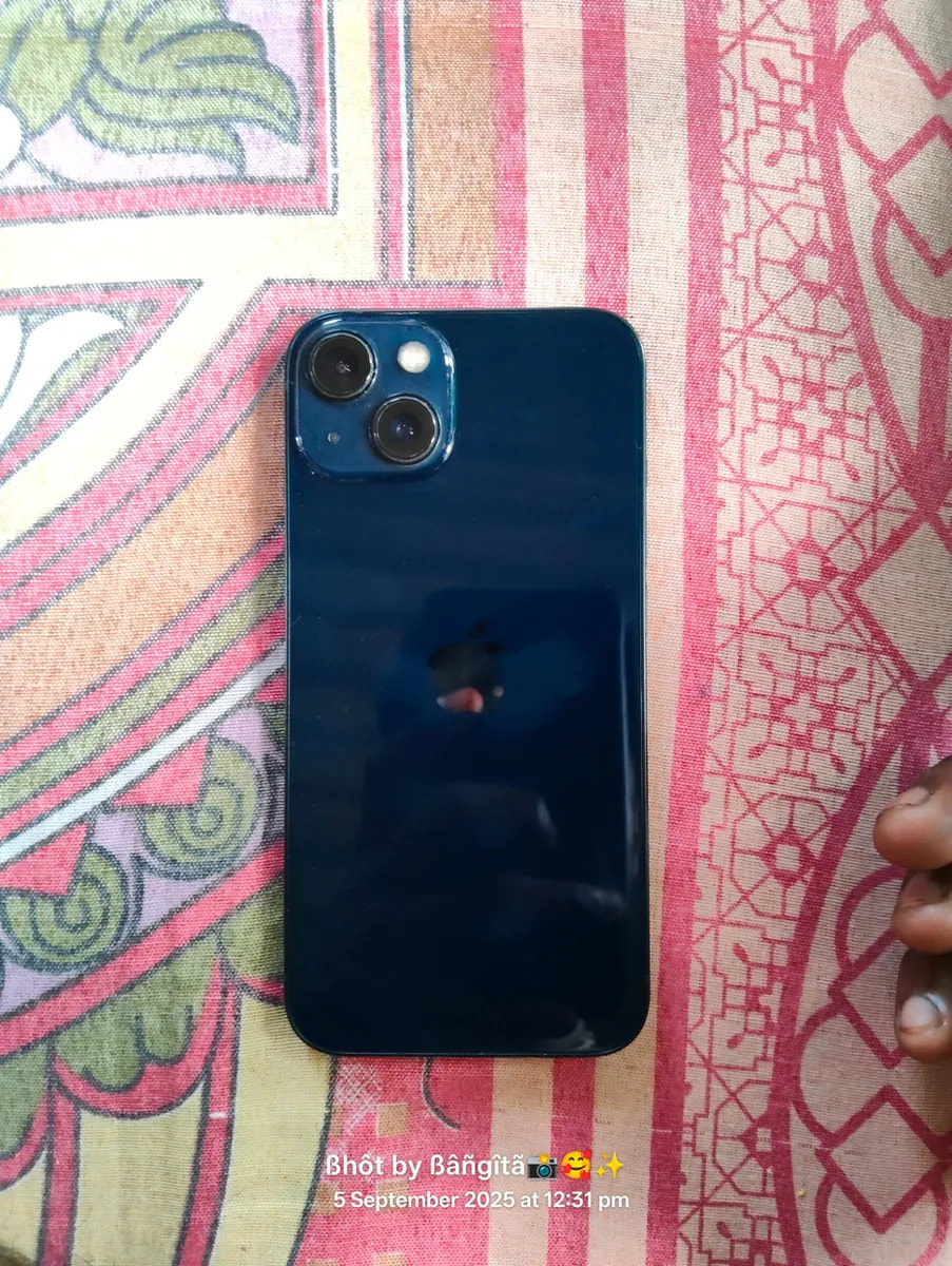 Apple iPhone 13