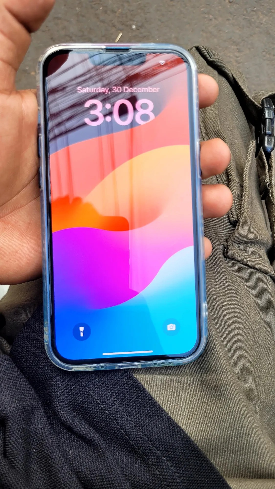 Apple iPhone 13