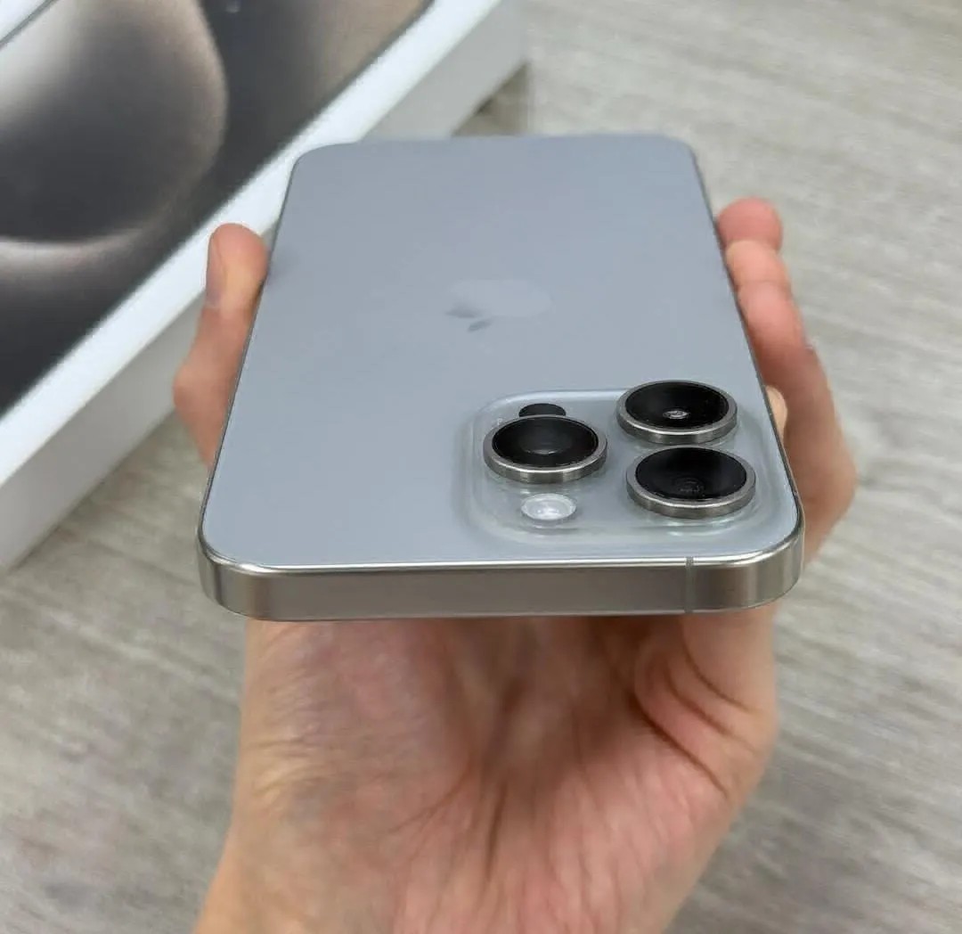 Apple iPhone 15 Pro Max