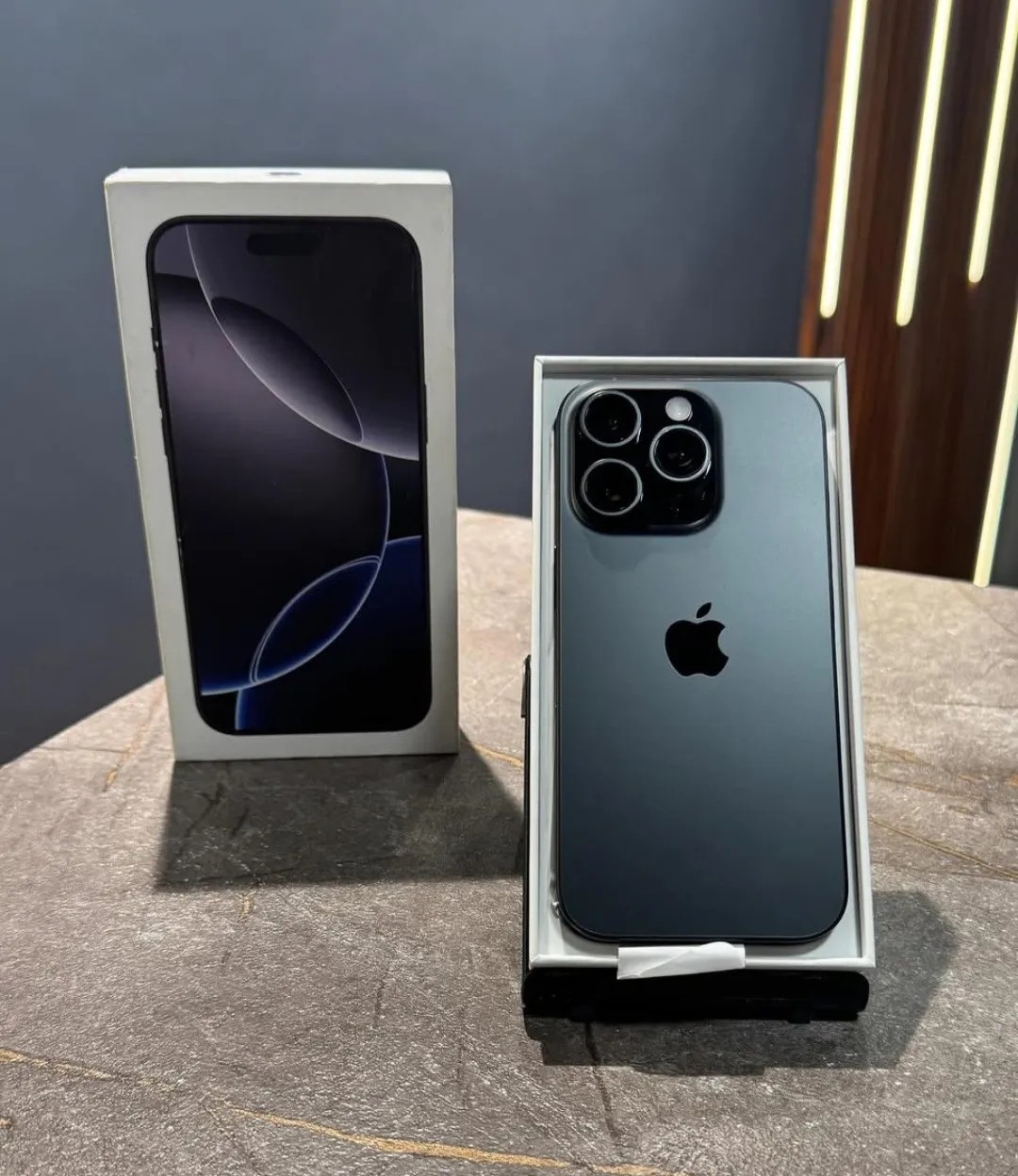 Apple iPhone 16 Pro Max