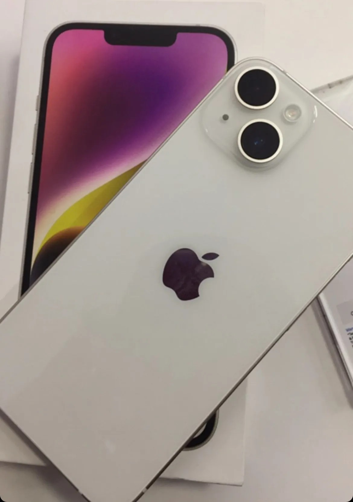 Apple iPhone 14