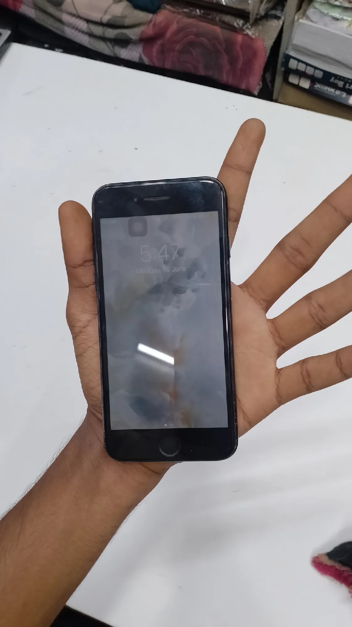Apple iPhone 7