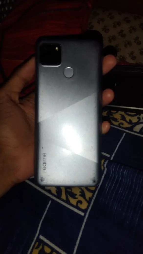 Realme C12
