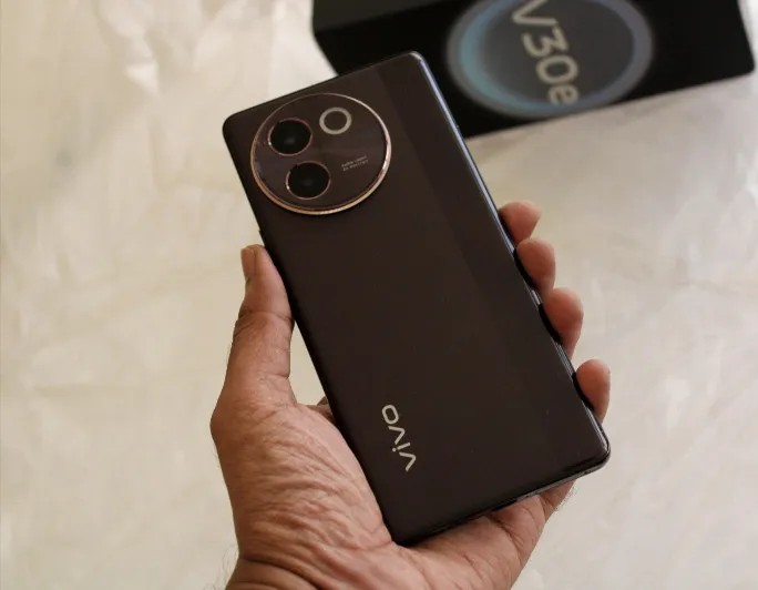 vivo V30e
