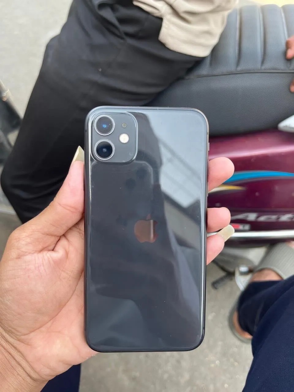 Apple iPhone 11