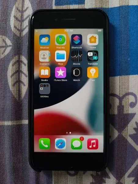 Apple iPhone 7