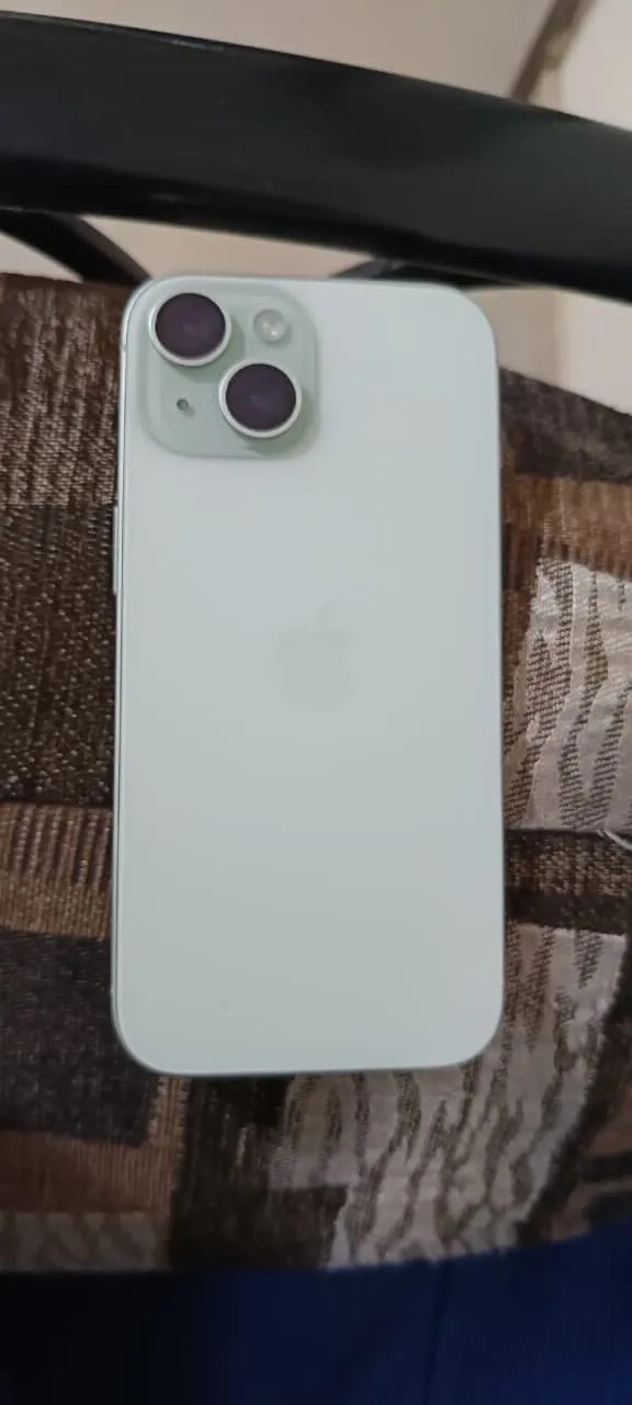 Apple iPhone 15