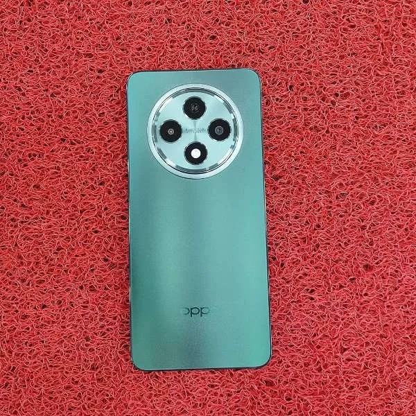 Oppo Reno12 F