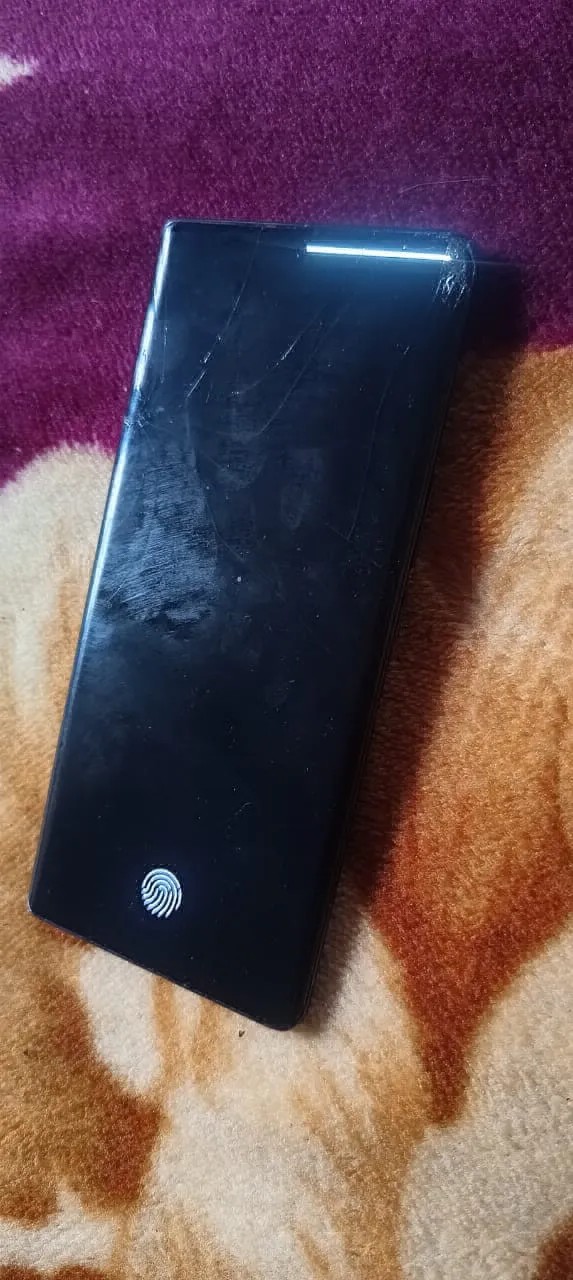 vivo V27