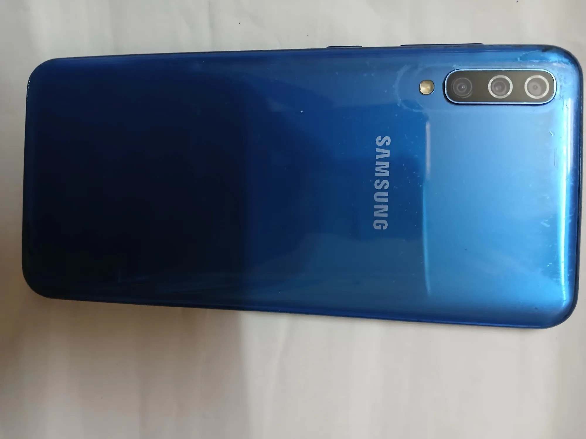 Samsung Galaxy A50