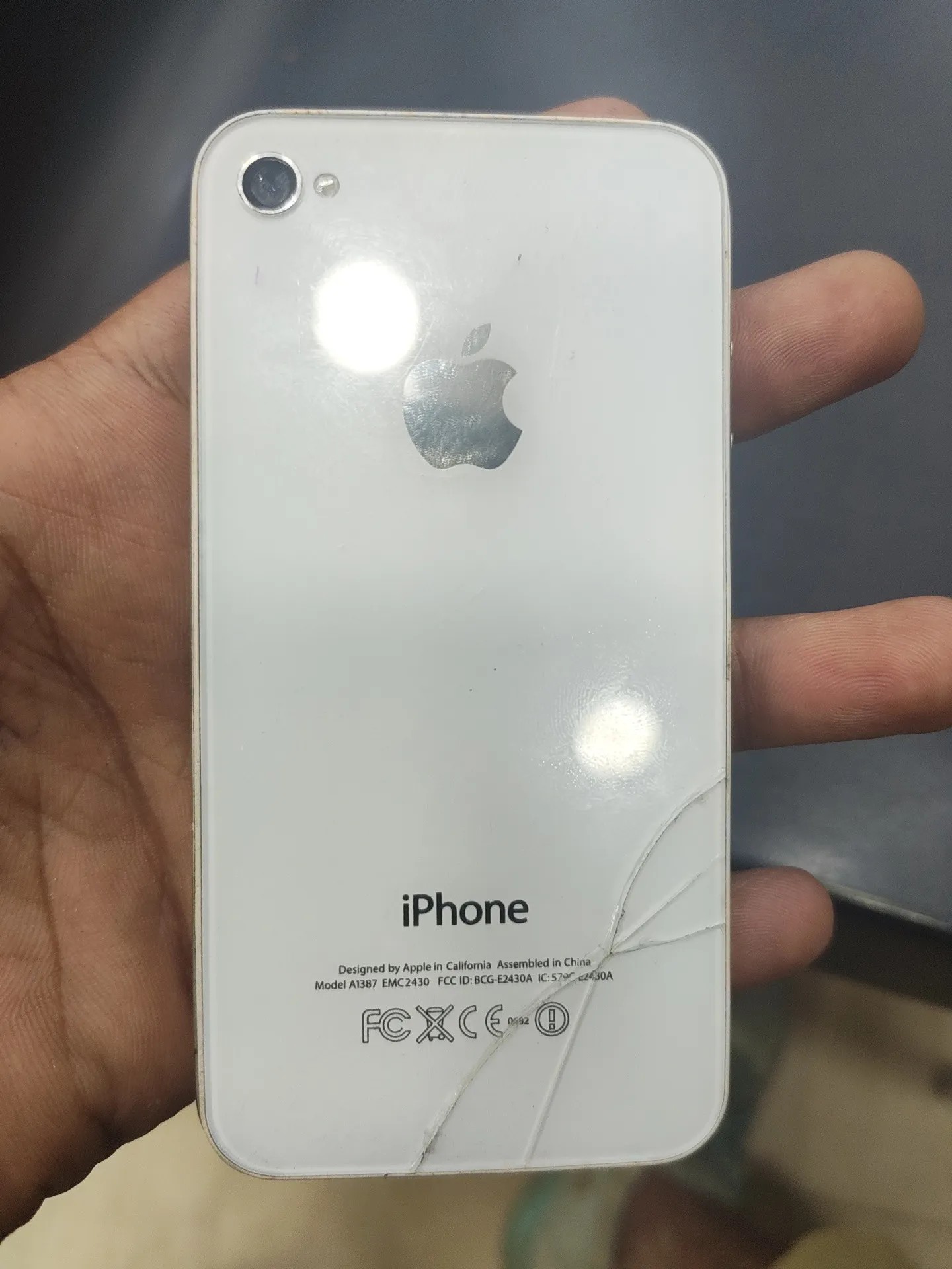 Apple iPhone 4s
