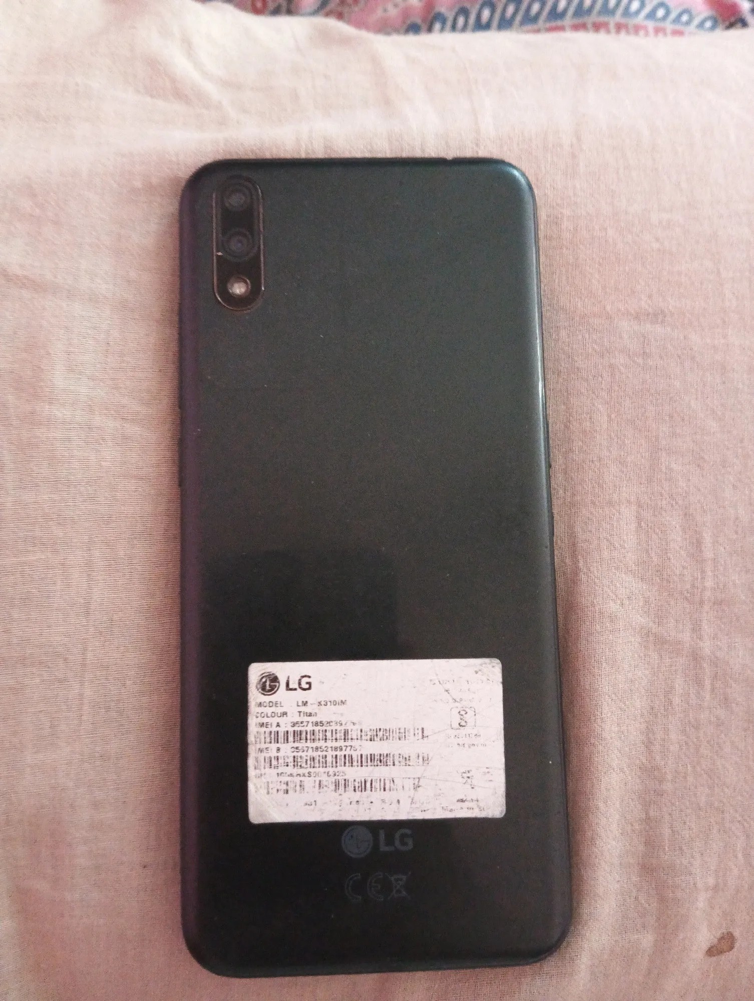 LG W11
