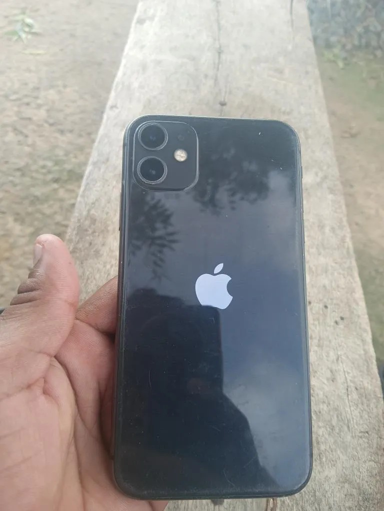 Apple iPhone 11