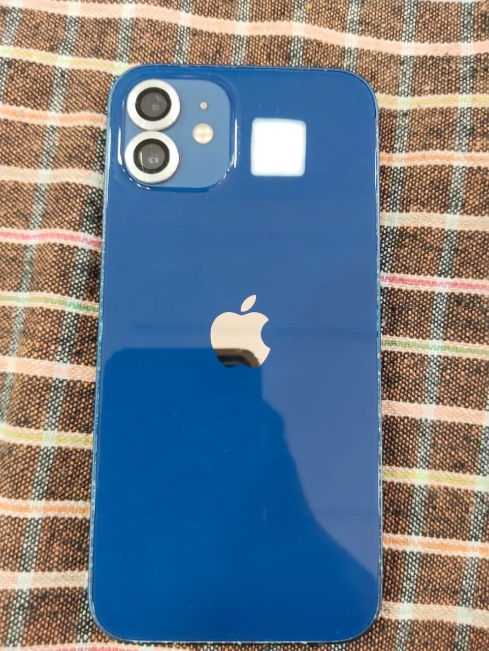 Apple iPhone 12