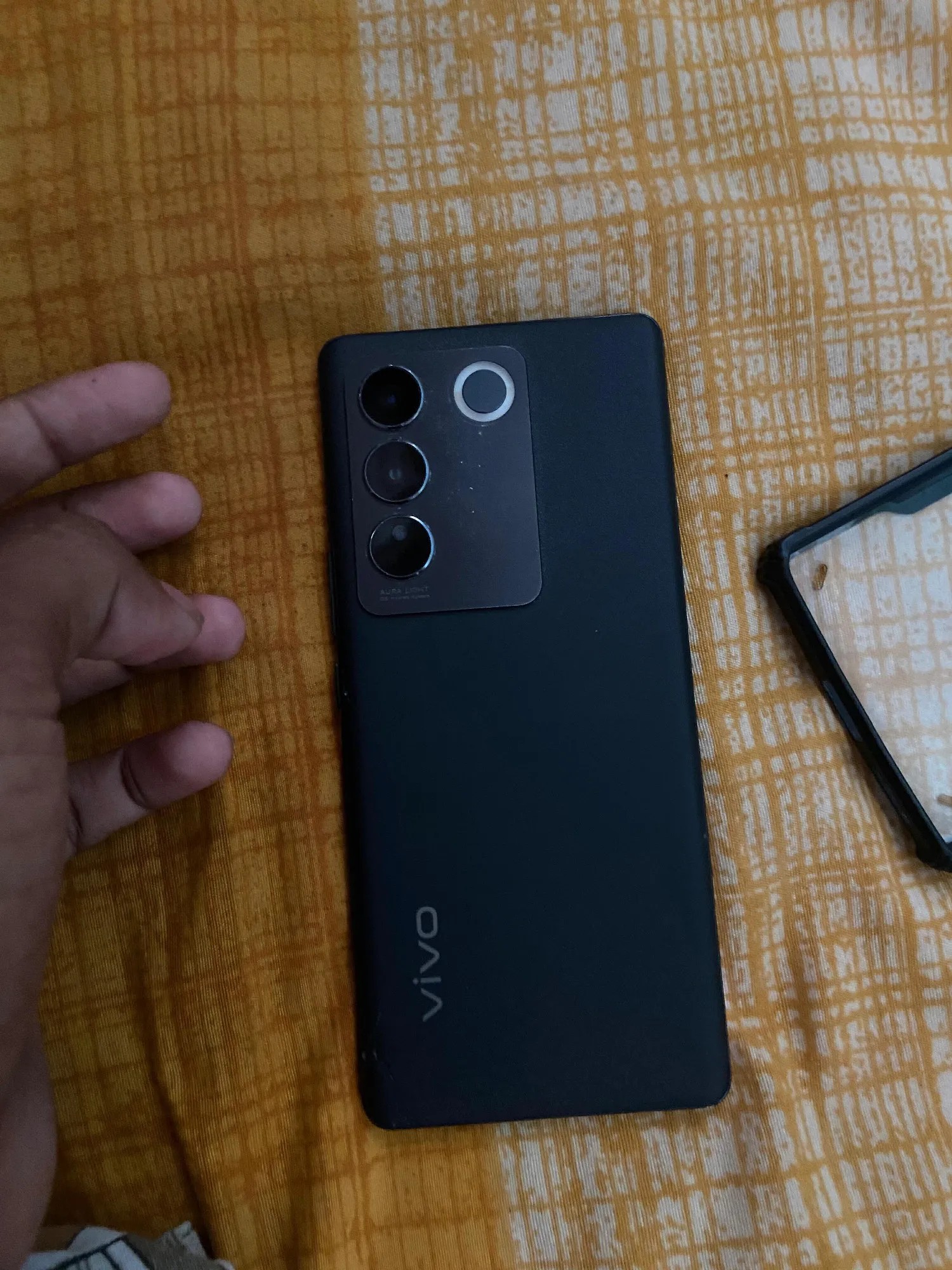 vivo V27