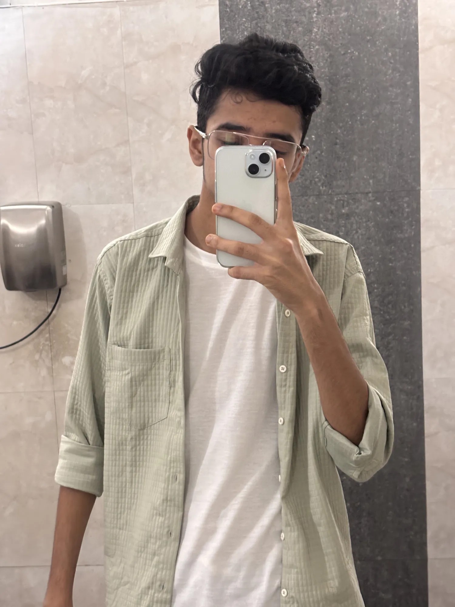 Apple iPhone 15
