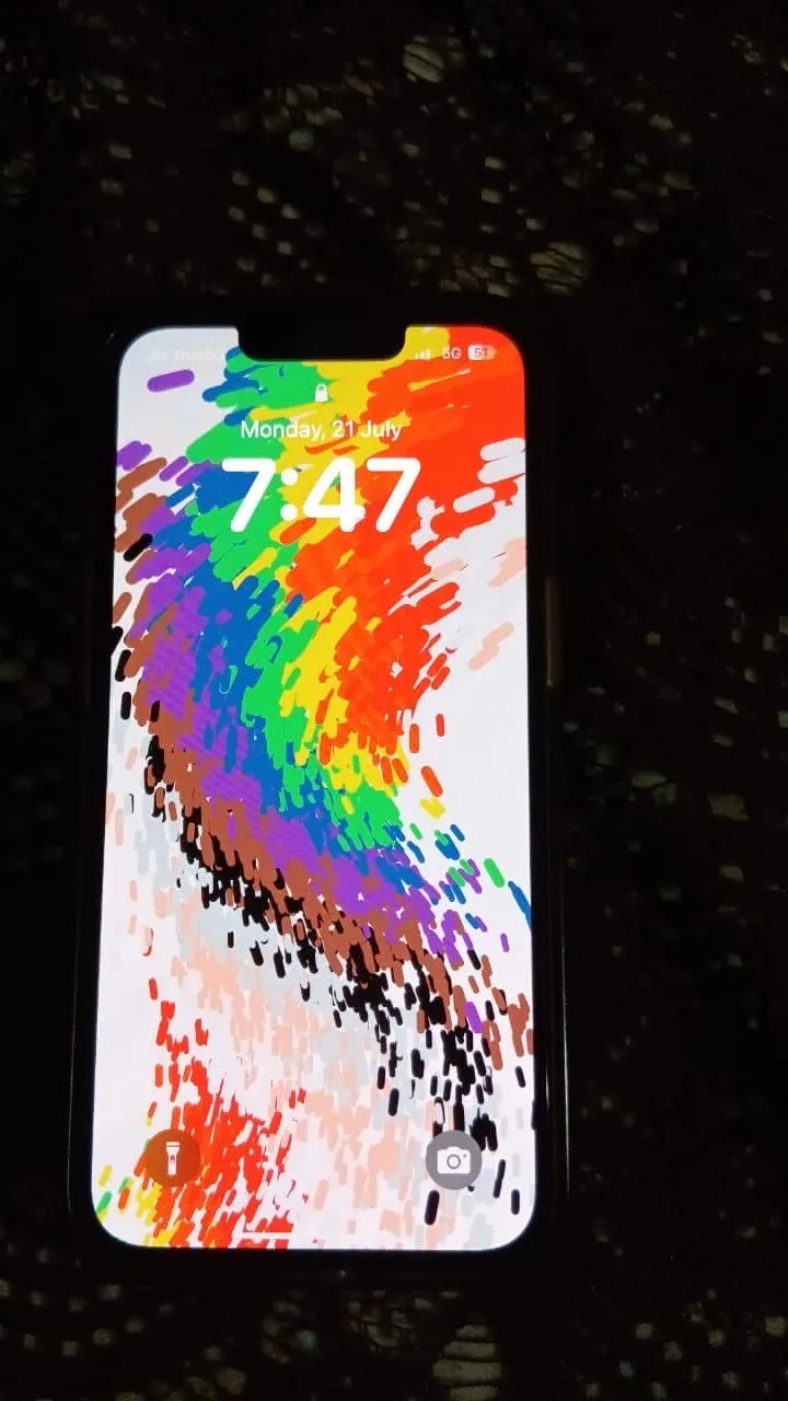 Apple iPhone 13
