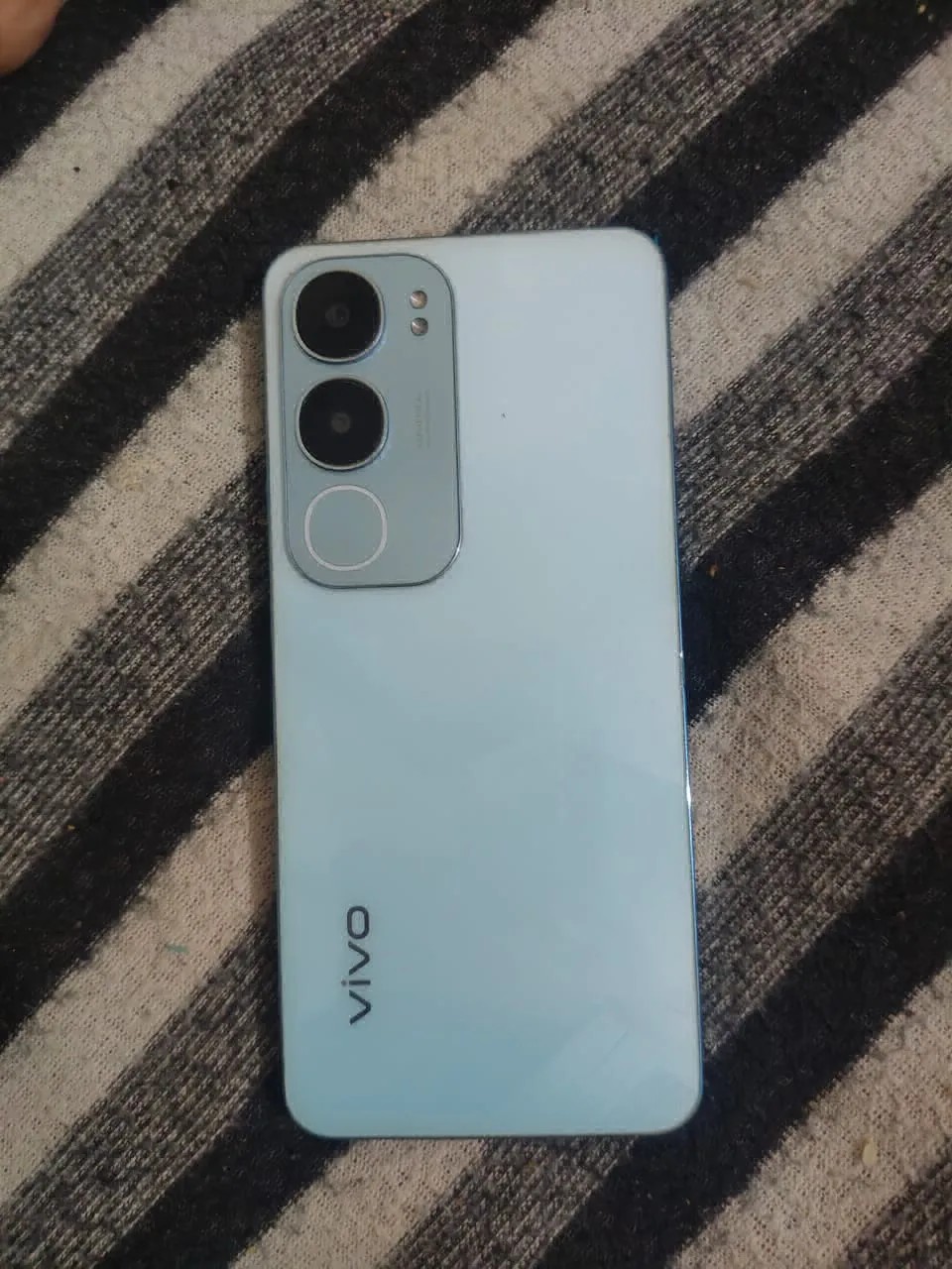 vivo Y29