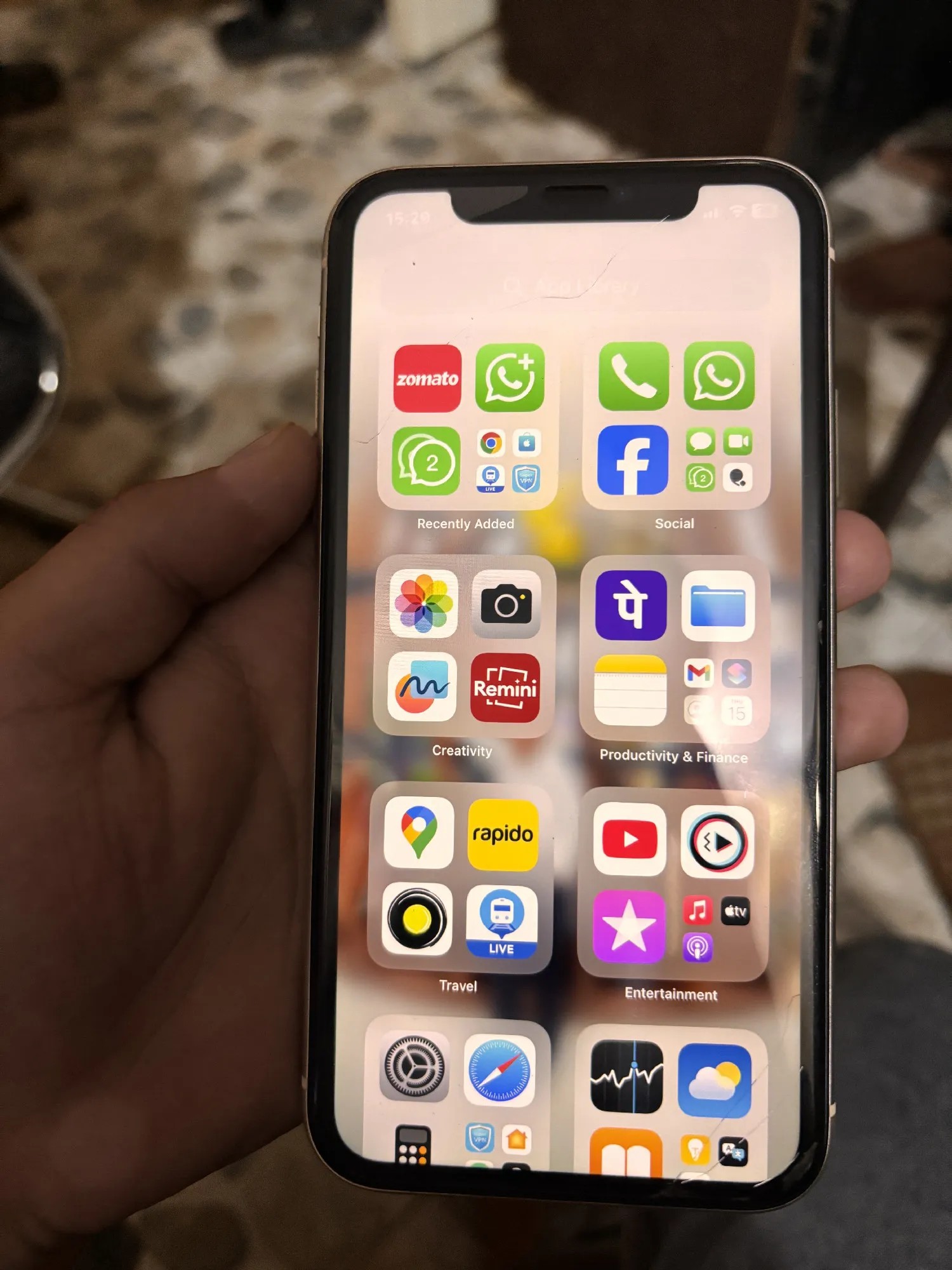 Apple iPhone 11