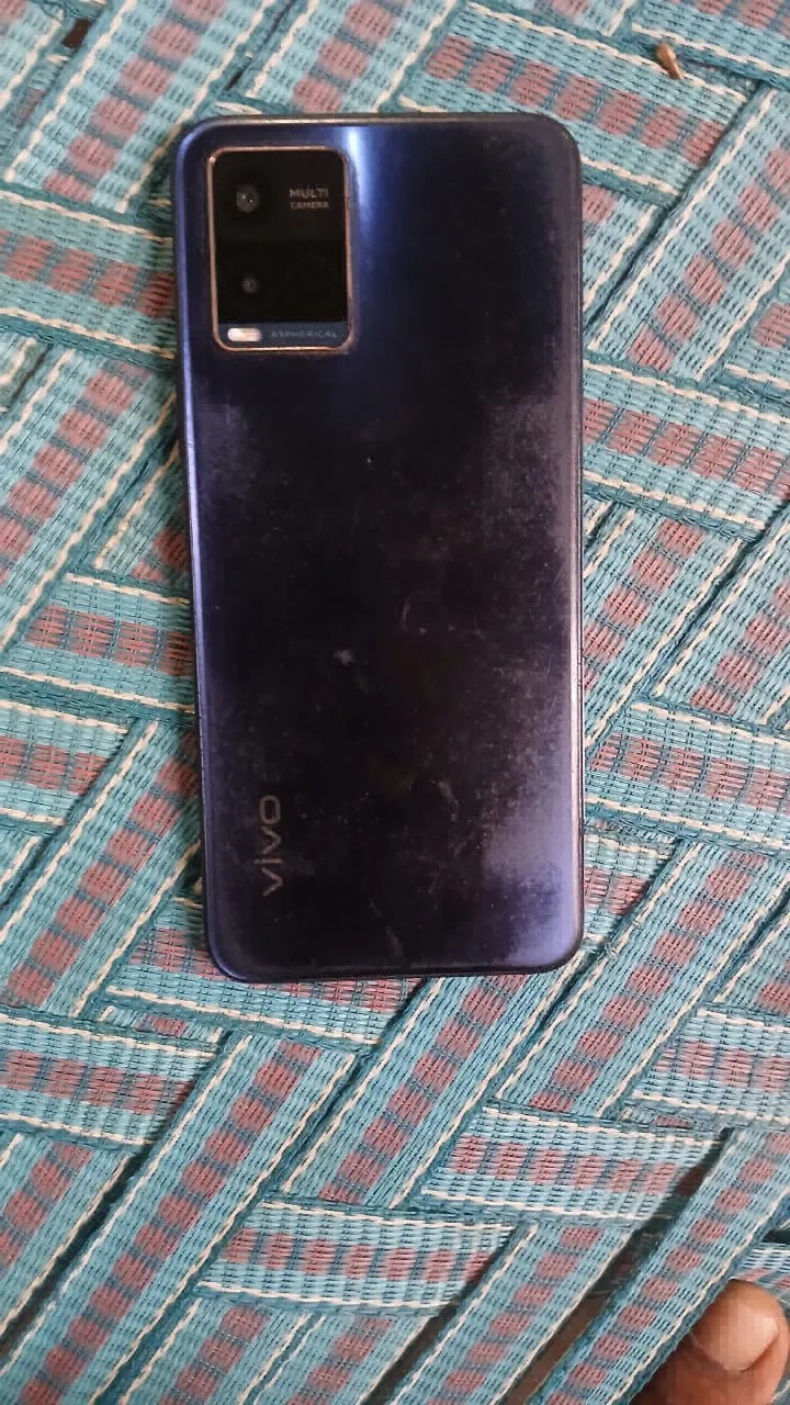 vivo Y21
