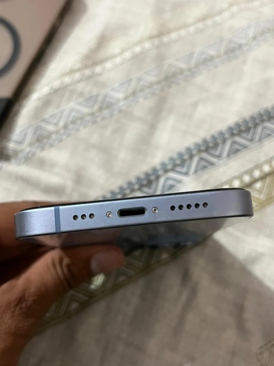 Apple iPhone 14