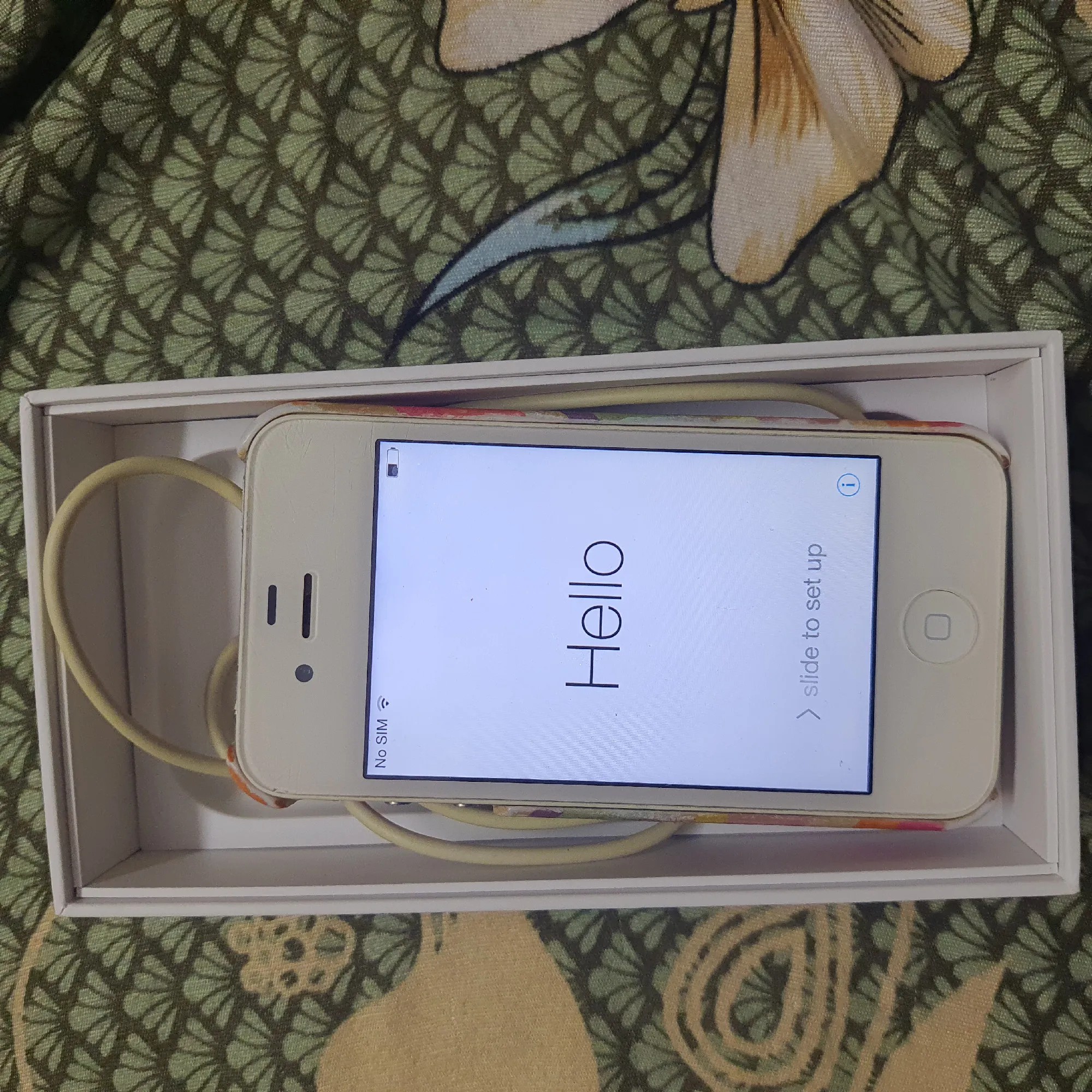 Apple iPhone 4