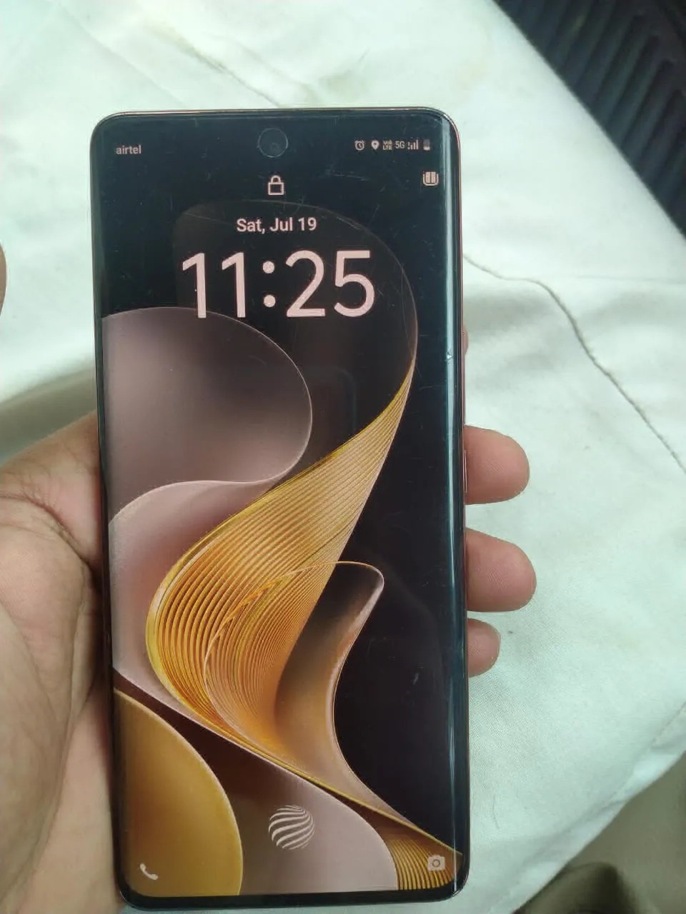 vivo V40e