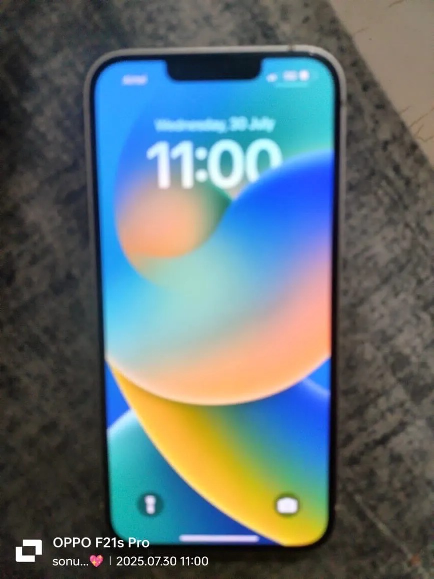 Apple iPhone 13