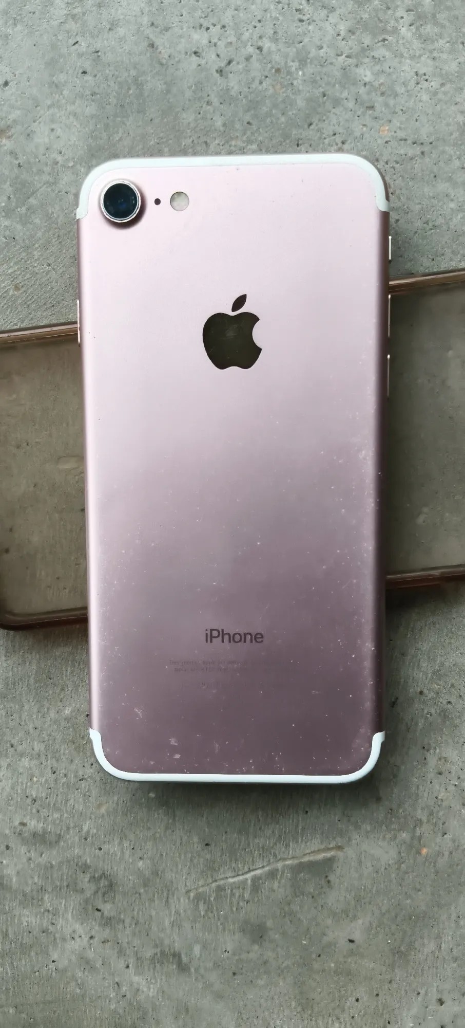 Apple iPhone 7