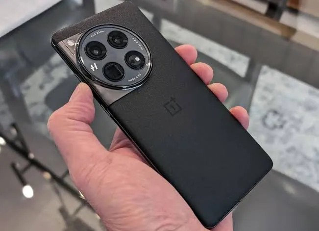 OnePlus 12