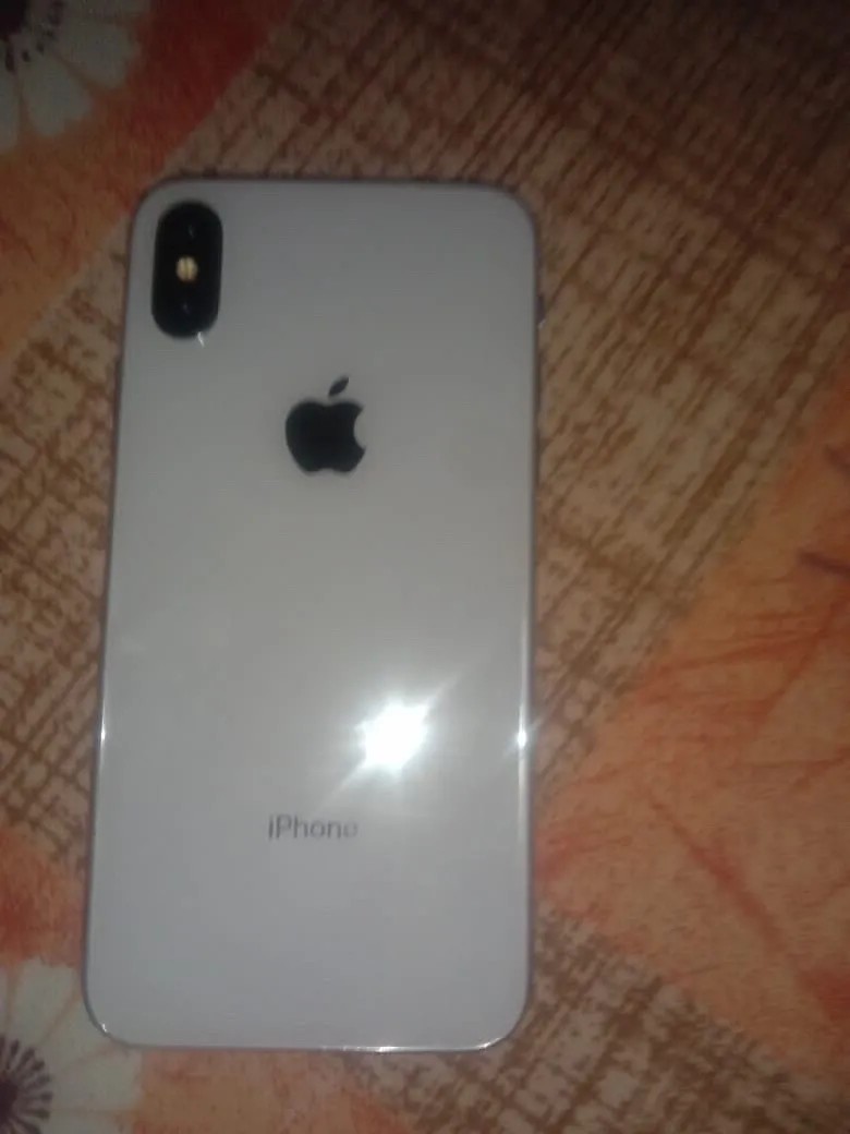 Apple iPhone X