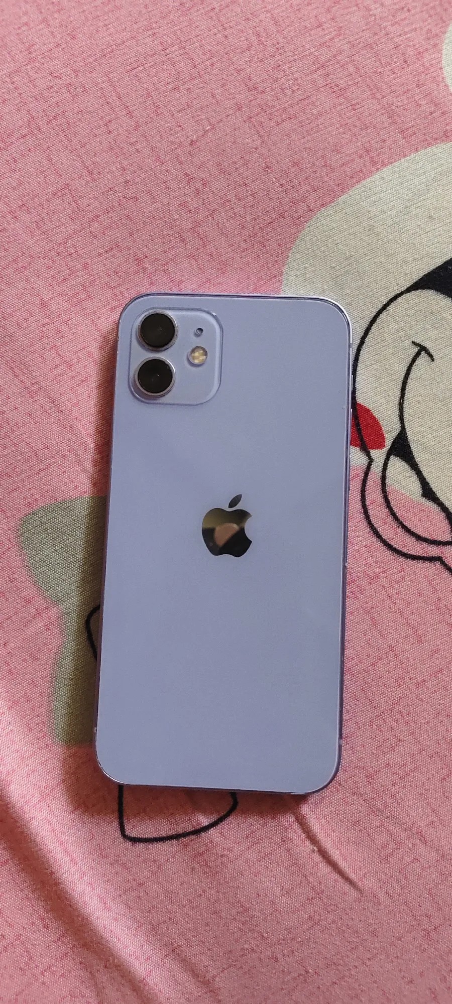 Apple iPhone 12