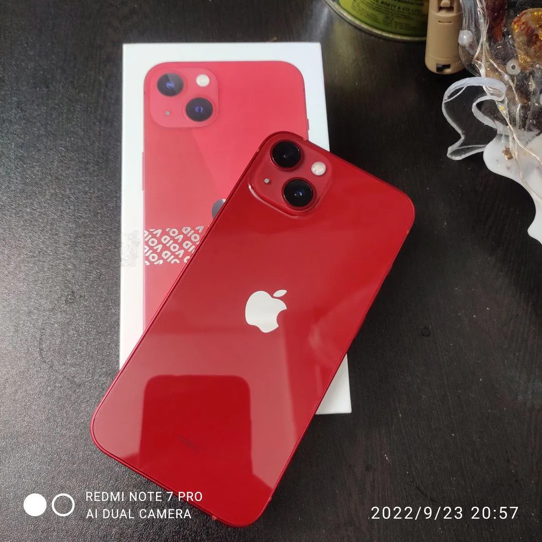 Apple iPhone 13