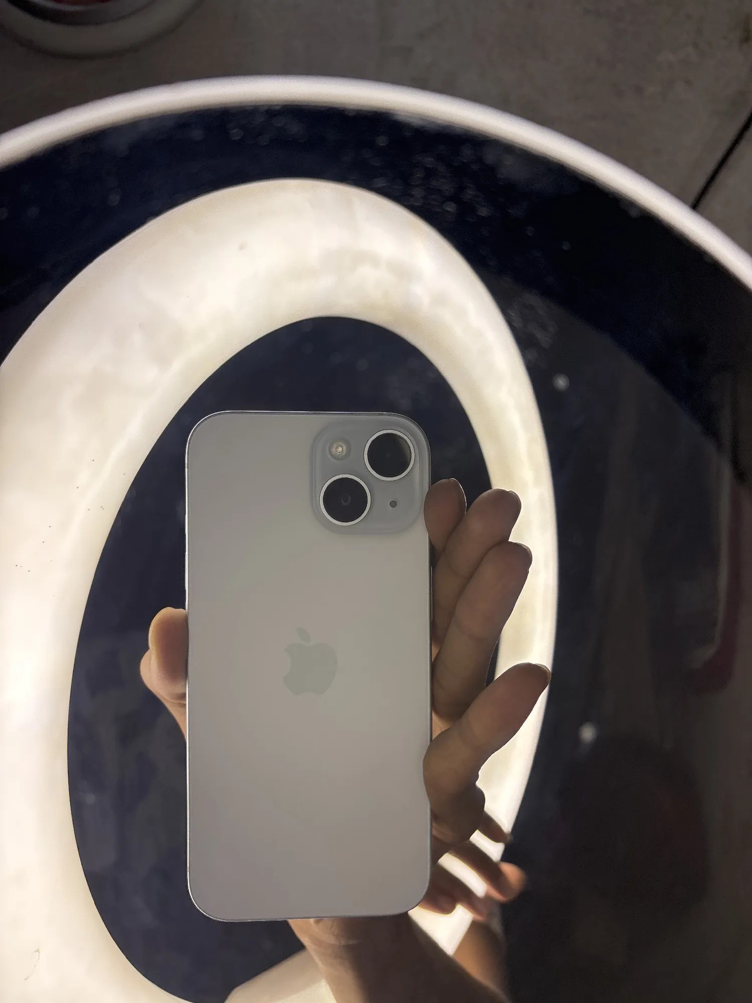Apple iPhone 15