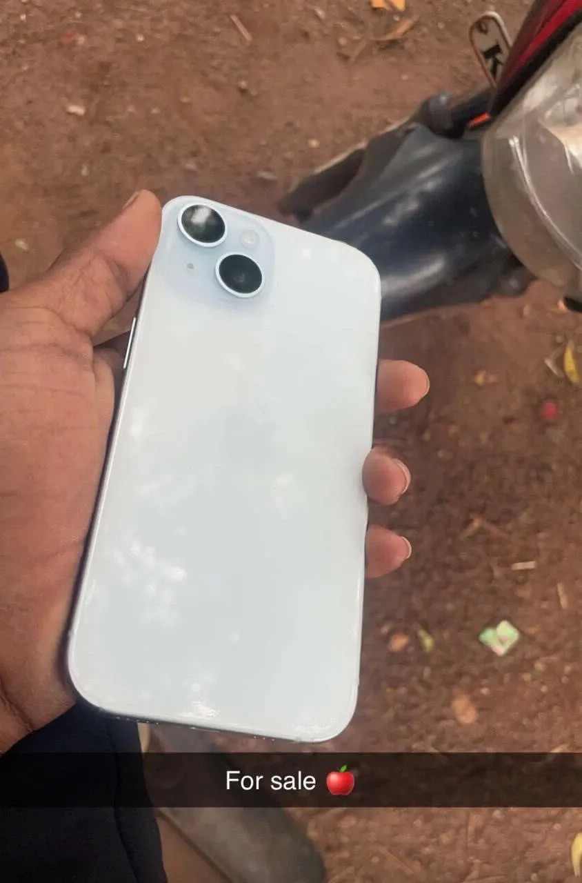 Apple iPhone 15