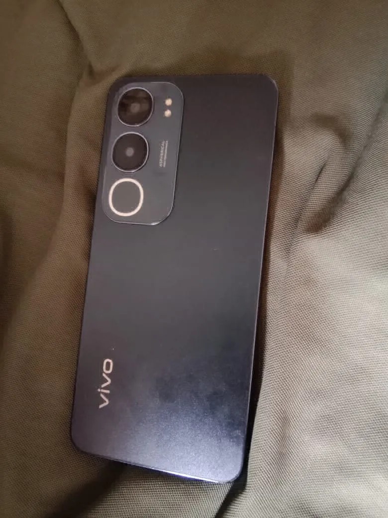vivo Y29