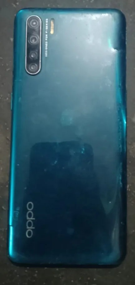 Oppo F15