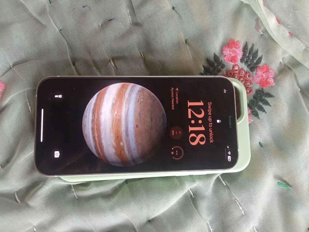 Apple iPhone 12