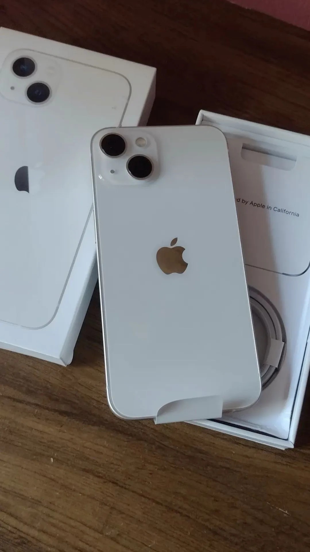 Apple iPhone 13