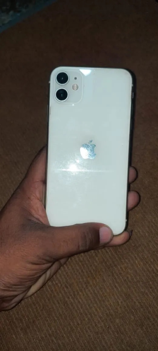 Apple iPhone 11