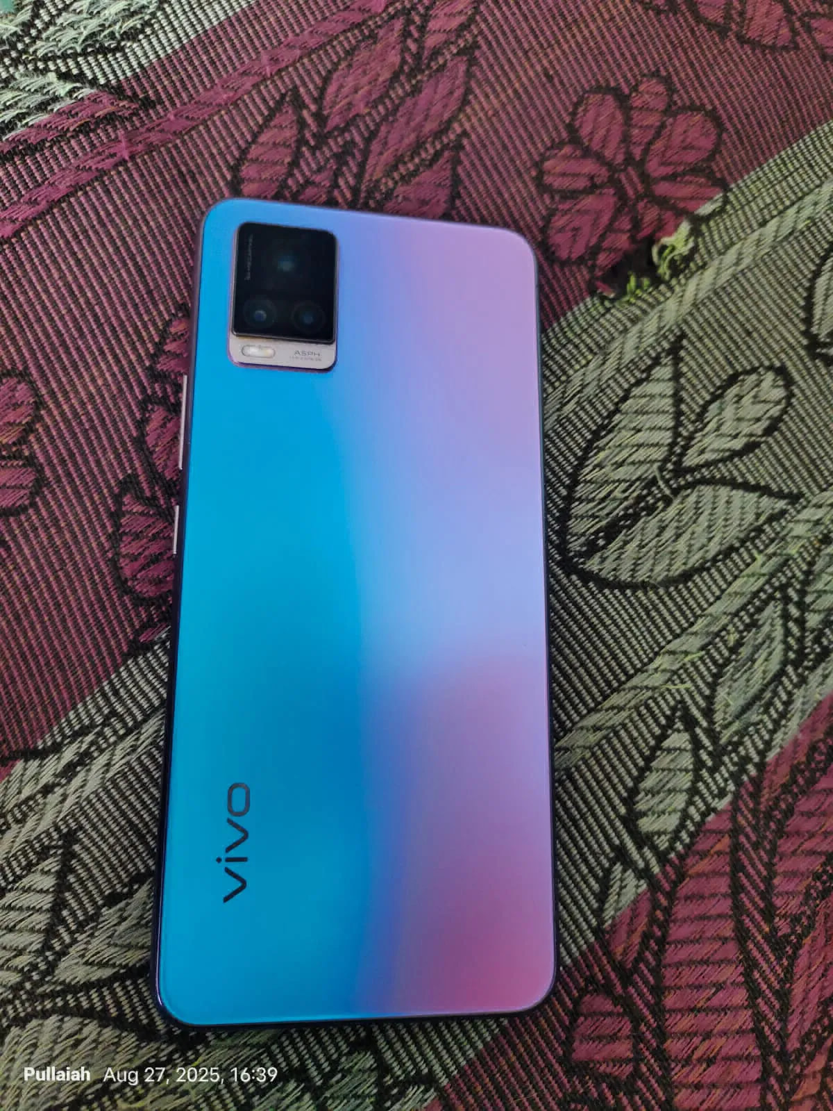 vivo V20 2021