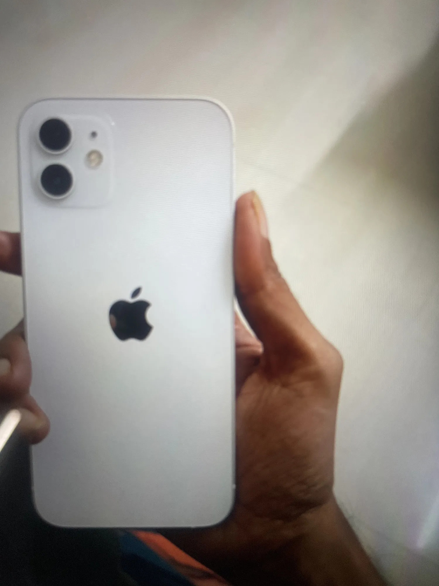 Apple iPhone 12