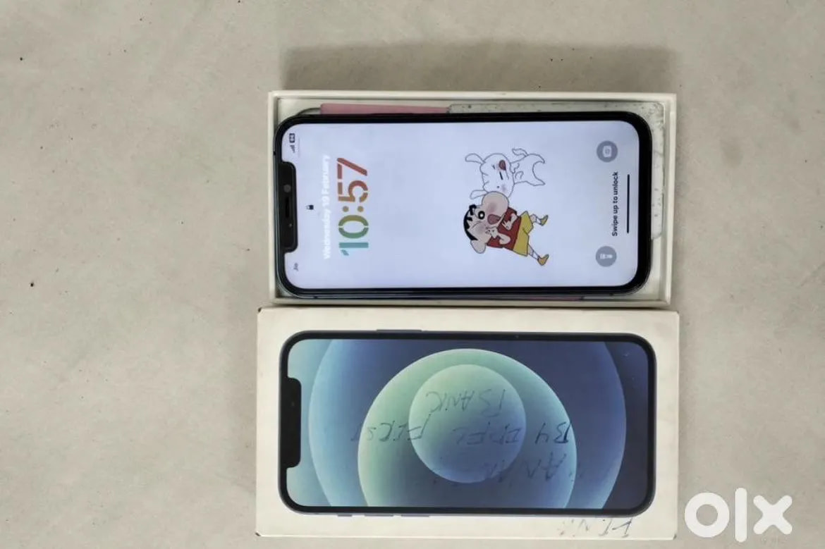 Apple iPhone 12