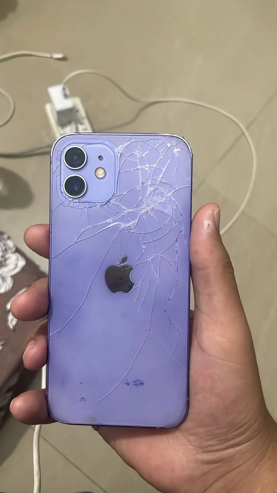 Apple iPhone 12