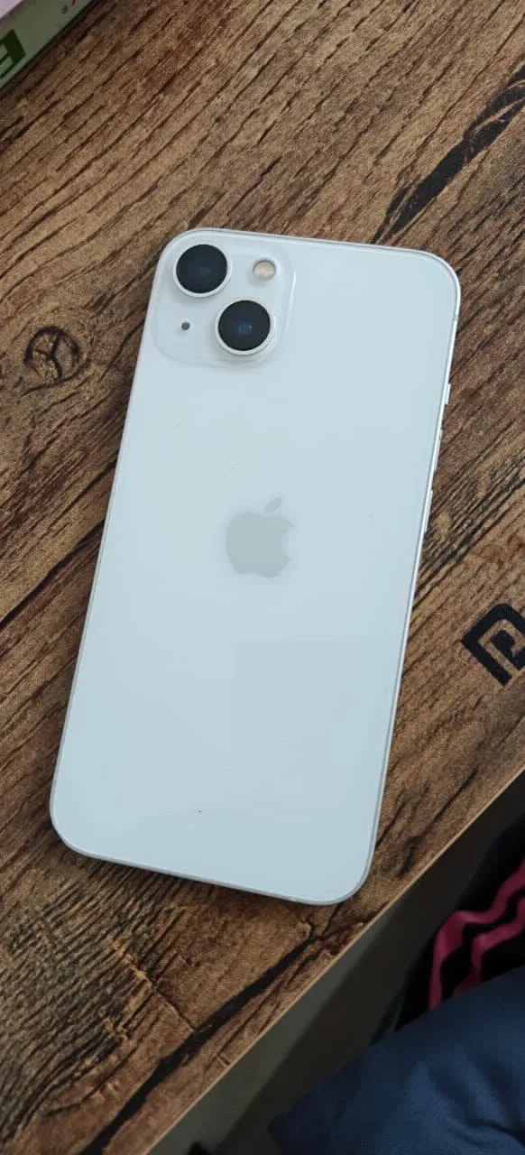 Apple iPhone 13