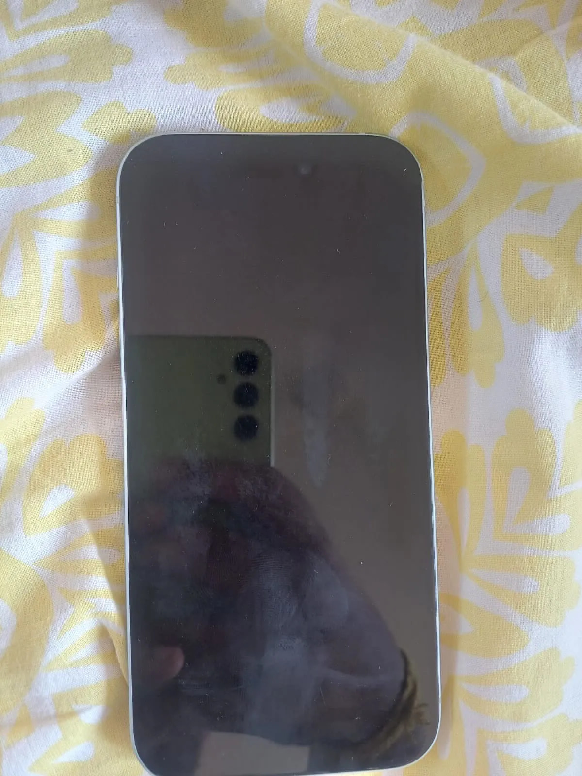 Apple iPhone 15